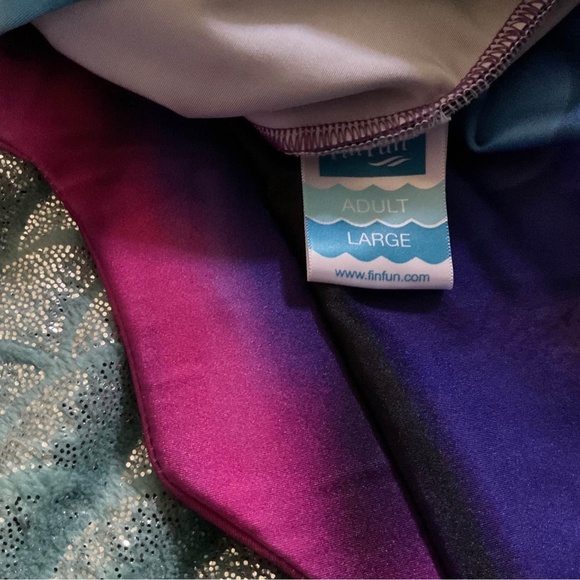 Instant Mermaid, Just Add Water - Picture 2 of 9